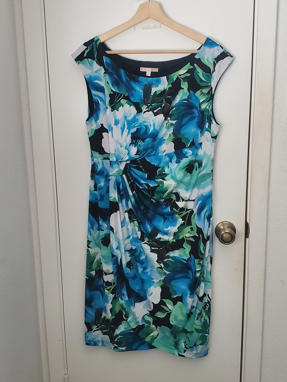 Dressbarn Blue & Green Floral Midi Sheath Dress